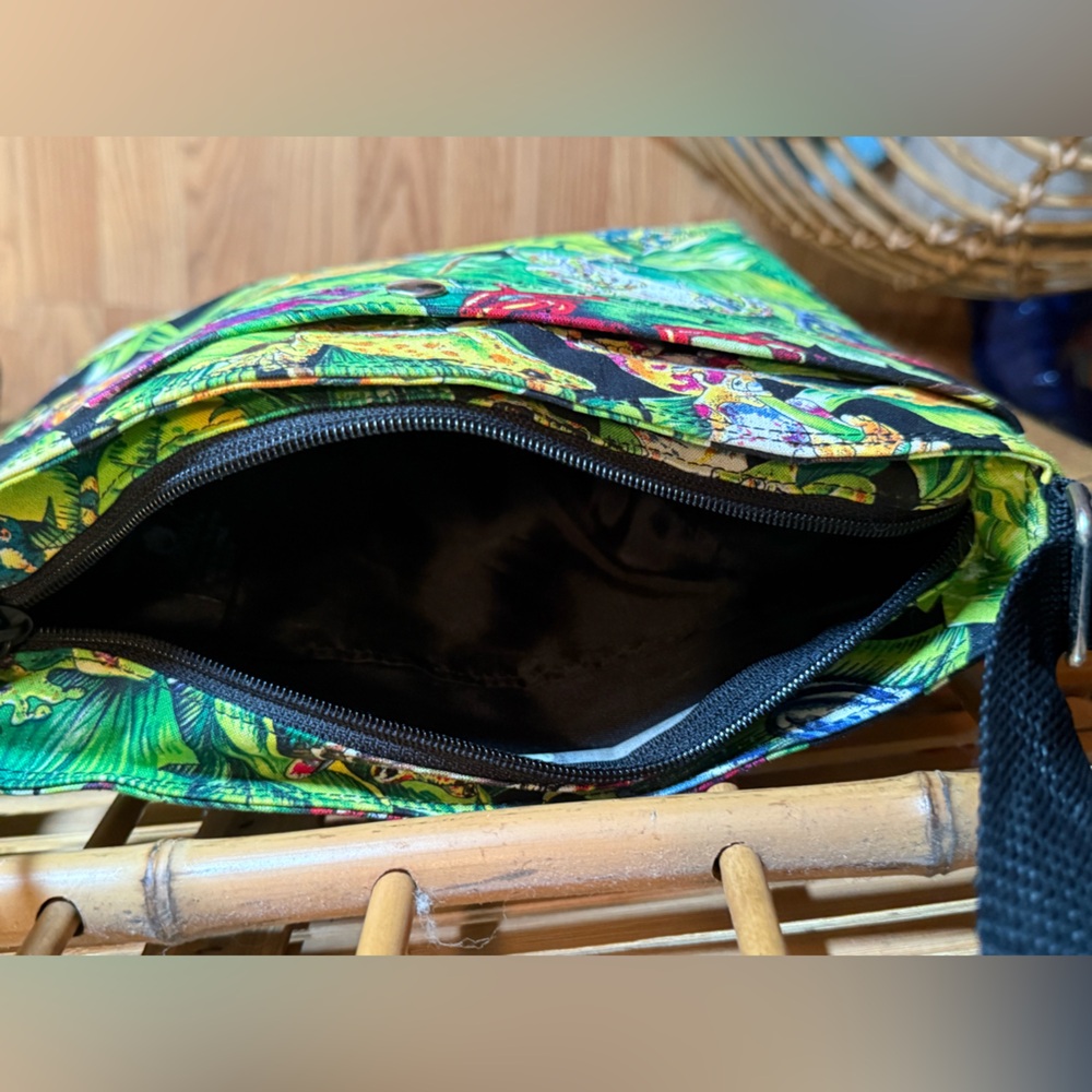 SAX brand backpack & purse with a tropical frog and leaf print - Picture 4 of 13
